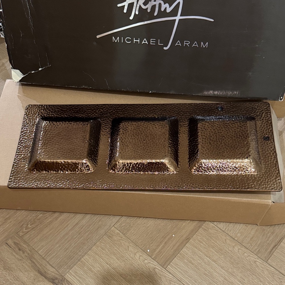 Michael Aram Black Orchid 3 Part Serving Tray - Picture 5 of 5